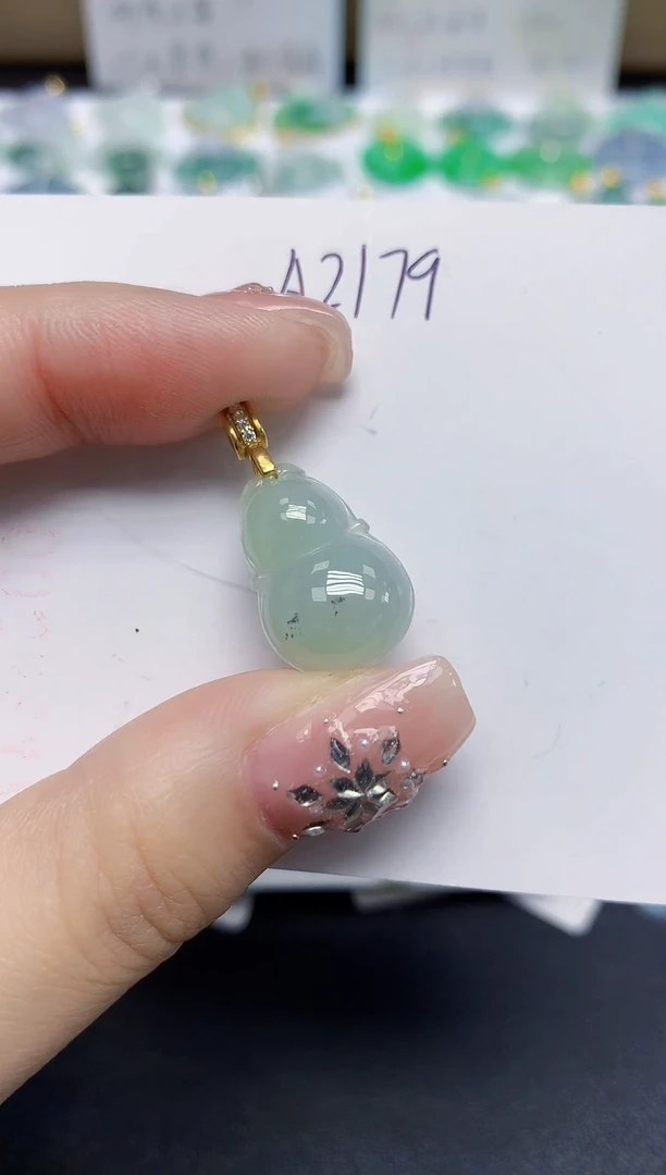颈饰未镶嵌翡翠天然缅甸翡翠A货翡翠百元以上9元证书费自理