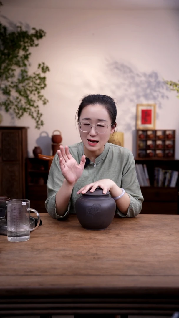 茶壶紫砂宫灯罐-黑泥