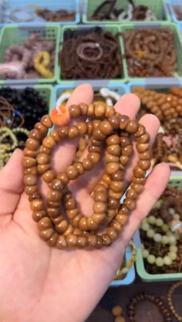 吊坠白玉菩提卡8.5蒜瓣大肠108