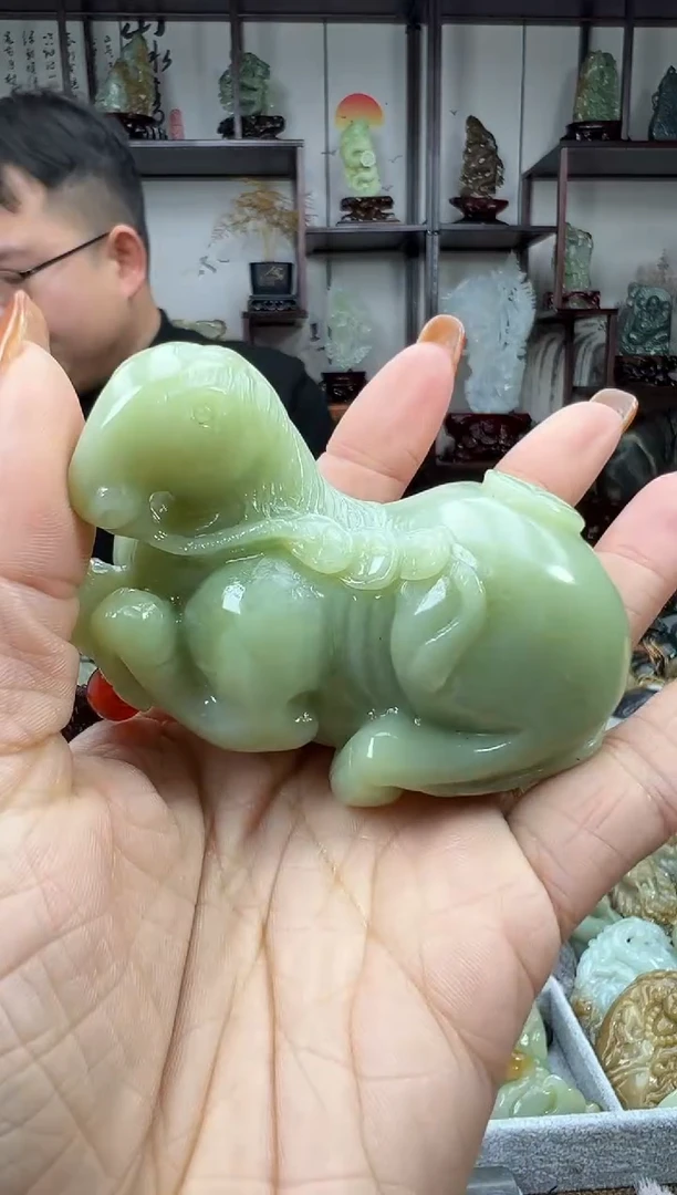 未镶嵌和田玉把件1