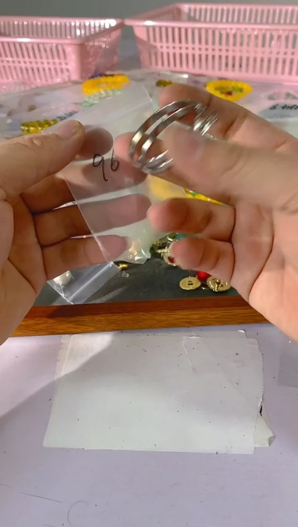 【闪购商品】水晶颈饰银S925镶嵌968红宝，蓝宝，多样性发一件赠链