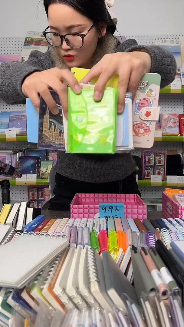 男孩版-本册集装箱10件套【随机封面】