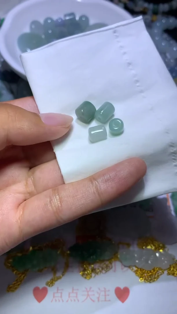 翡翠挂件未镶嵌MJX041015