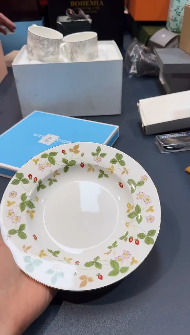 【闪购商品】碗HT176全场正品，京东包邮