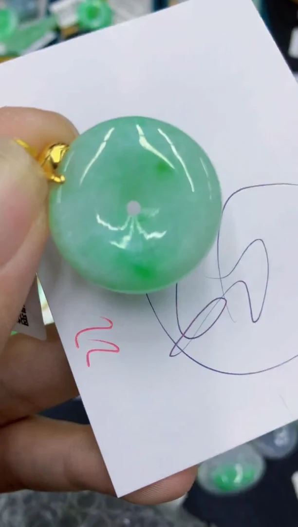 翡翠未镶嵌颈饰1111111111