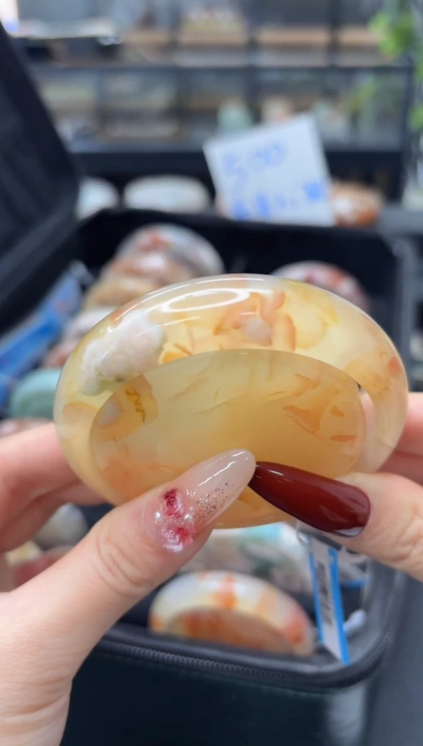 未镶嵌手镯石英质玉C60(58圈赠送镯心)