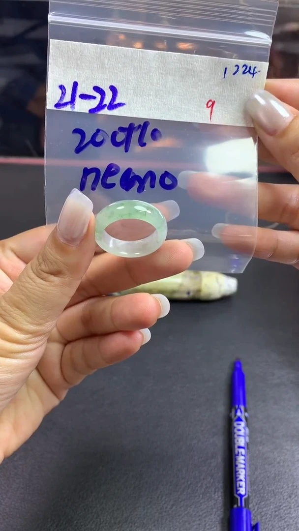 未镶嵌定制翡翠n**o毛货需精细抛光拍一发一