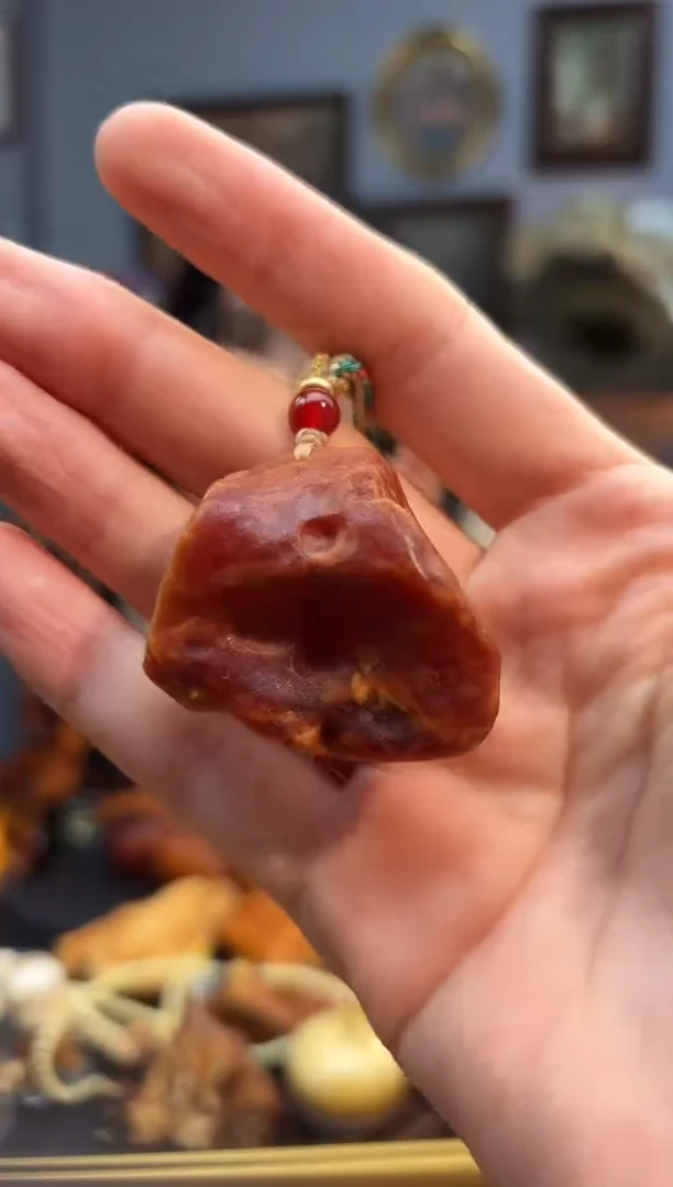 琥珀颈饰未镶嵌吊坠