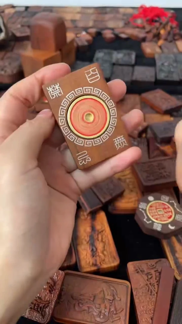 【闪购商品】木枣木镶银百无禁忌旋转山花配龙行大运