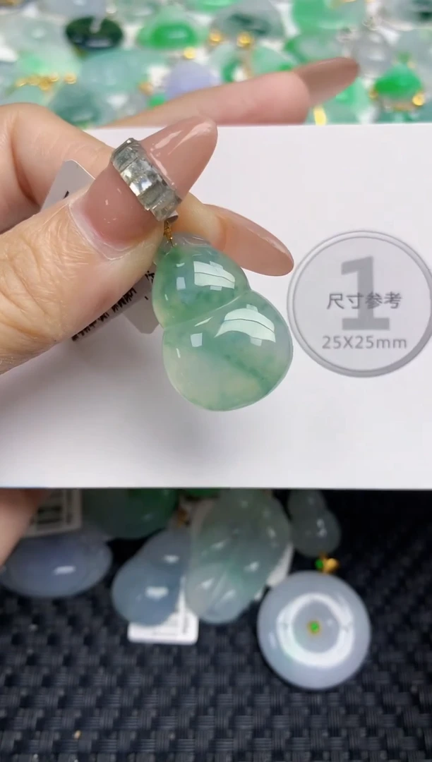 颈饰18K金镶嵌翡翠天然缅甸A货翡翠百元以上9元证书费自理