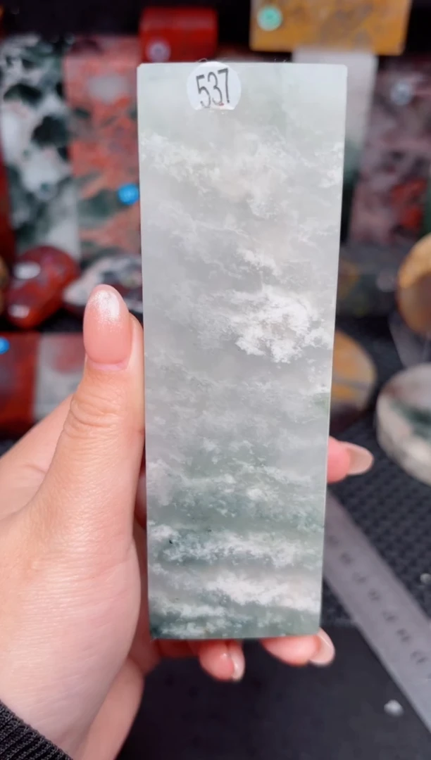 玉 桂林鸡血创意摆件装饰 编号：537