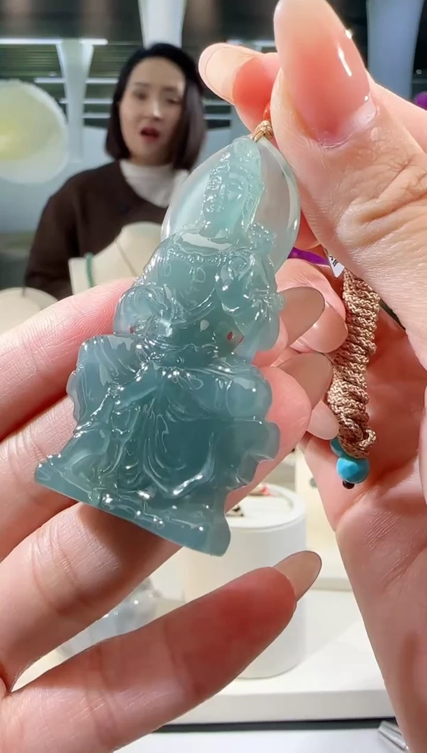 【闪购商品】翡翠吊坠(不含链)未镶嵌观音