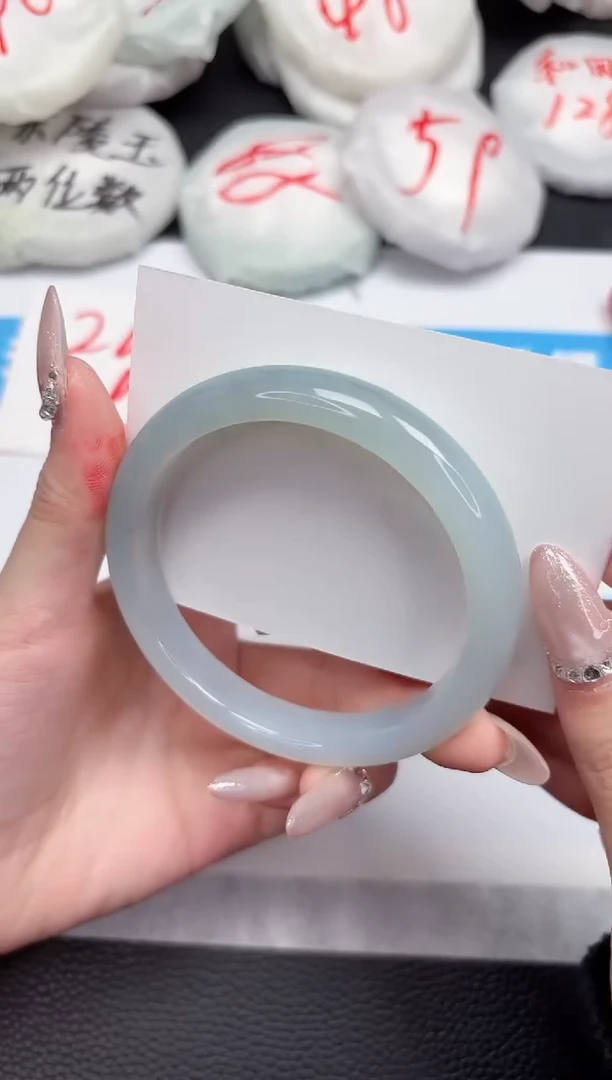 【闪购商品】石英质玉手镯未镶嵌315-61.8