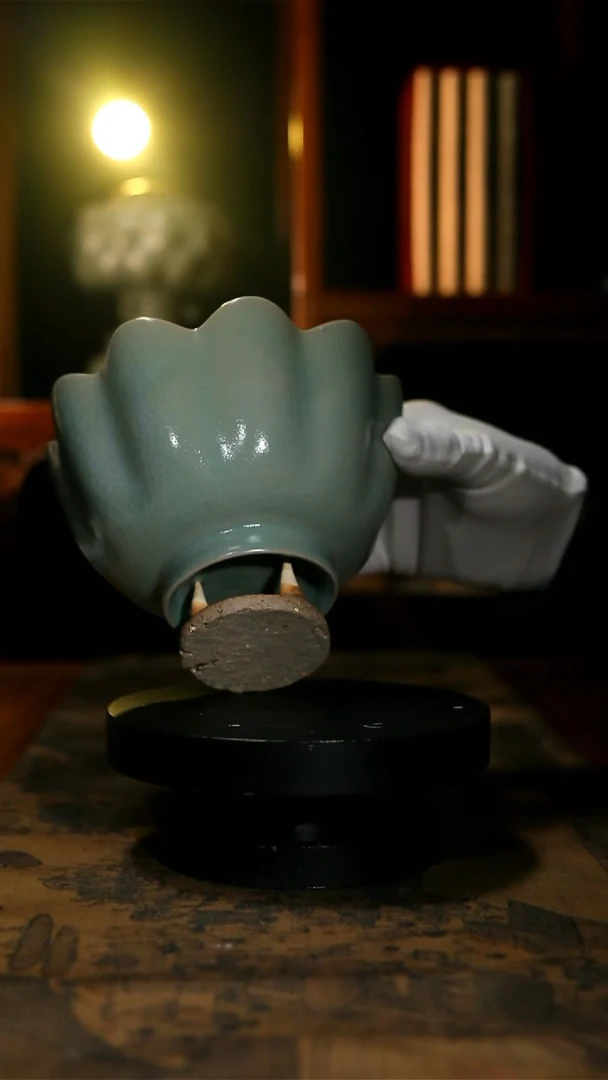 柴烧青釉莲花式温碗