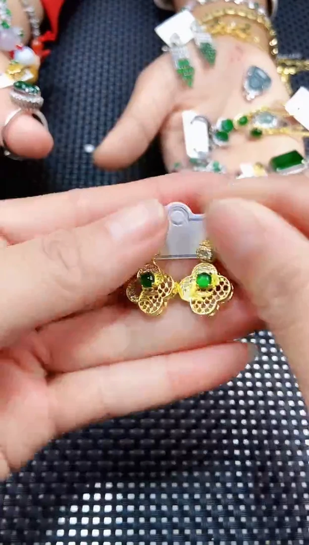 【闪购商品】翡翠耳饰未镶嵌111111111