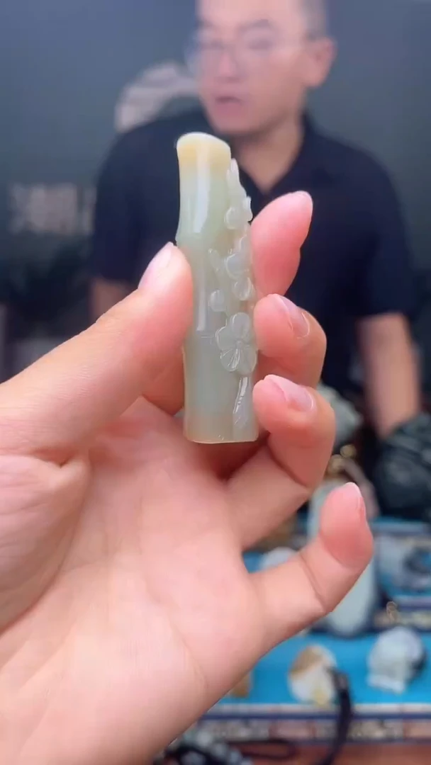 未镶嵌和田玉挂件1