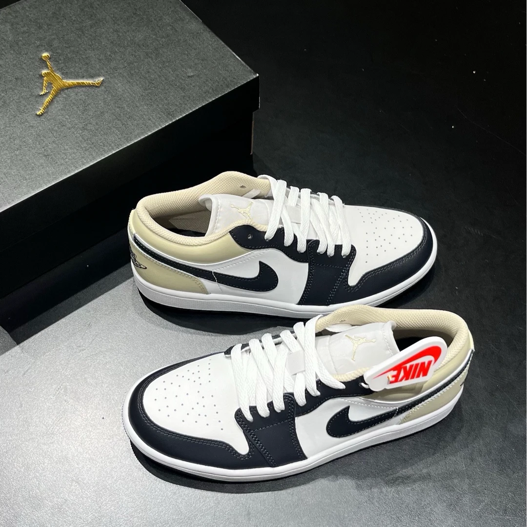 Nike耐克男女同款AirJordan 1AJ1低帮复古板鞋篮球鞋官方白黑色