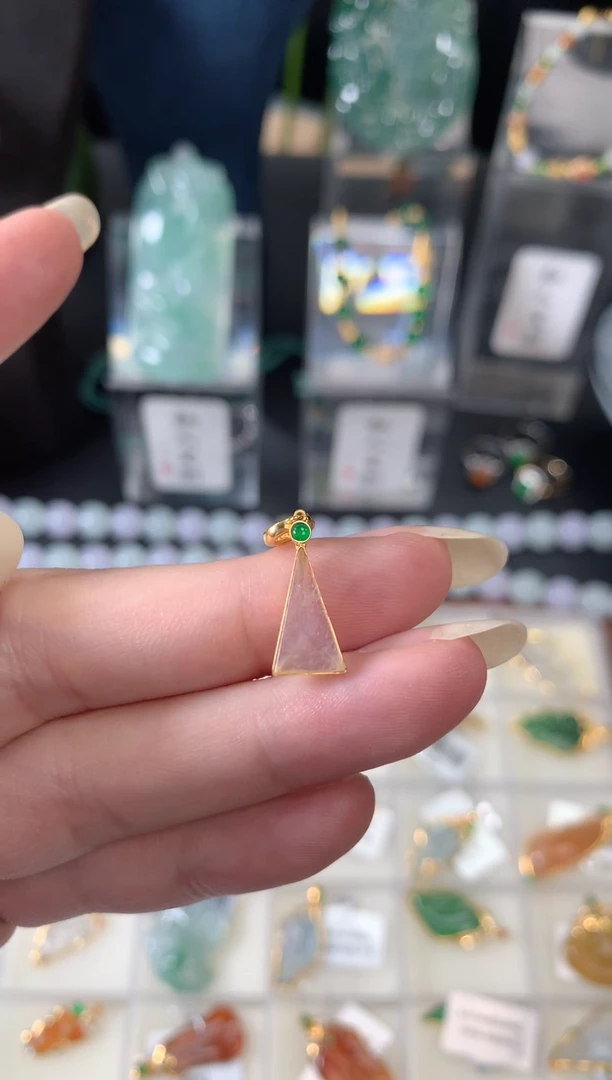 翡翠18K金镶嵌吊坠(不含链)天然缅甸A货翡翠吊坠