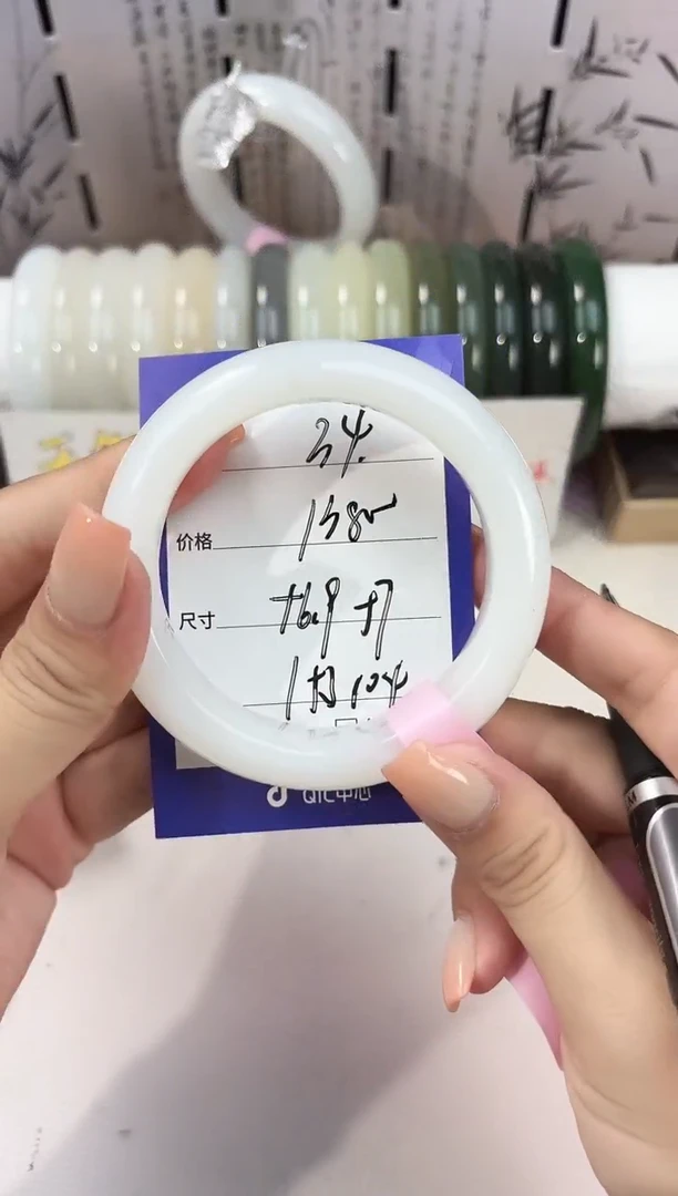 和田玉手镯未镶嵌宽胎白玉34