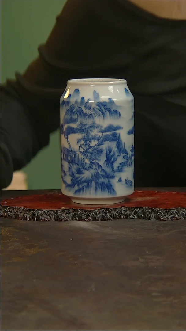 【闪购商品】青花手绘山水主人杯