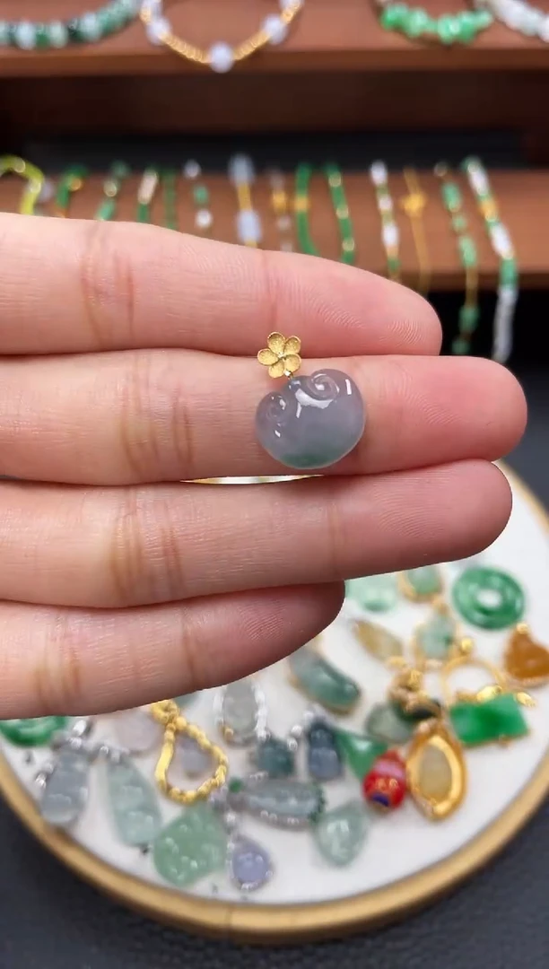 【闪购商品】翡翠吊坠(不含链)18K金镶嵌一个   JK675