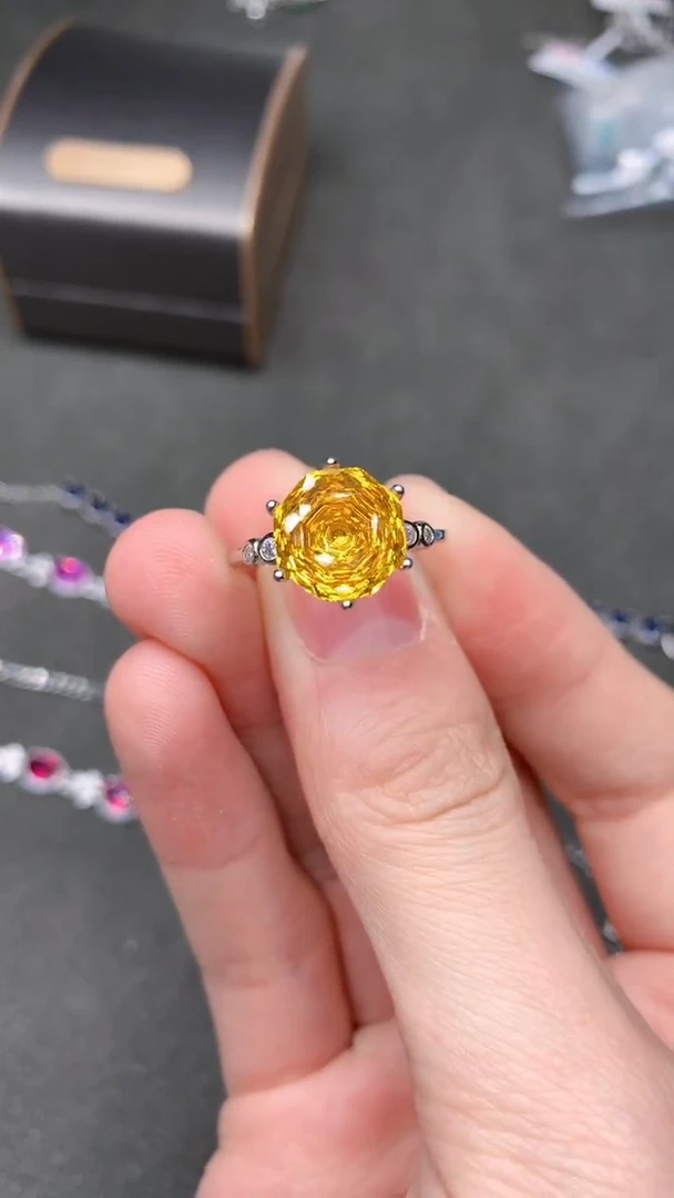 【闪购商品】彩色蓝宝石戒指银S925镶嵌..........