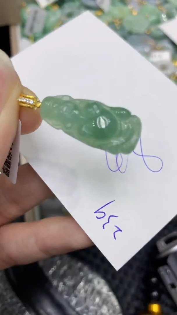 颈饰未镶嵌翡翠缅甸A货翡翠