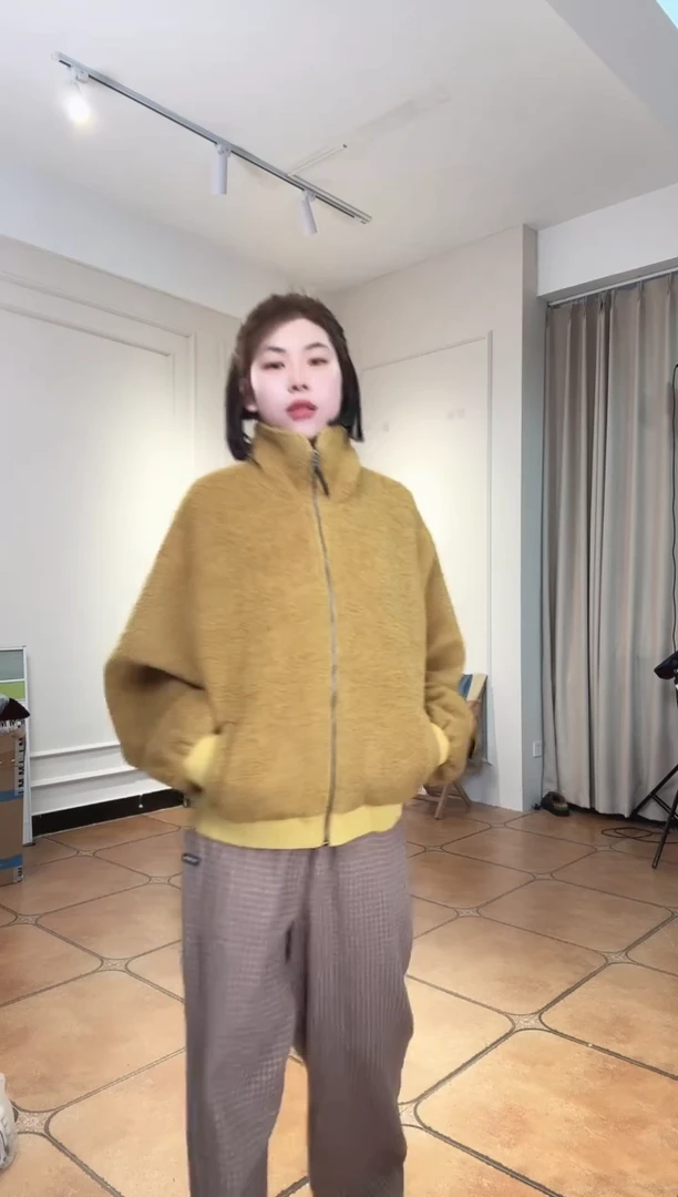 C*F设计师品牌黄色外套码