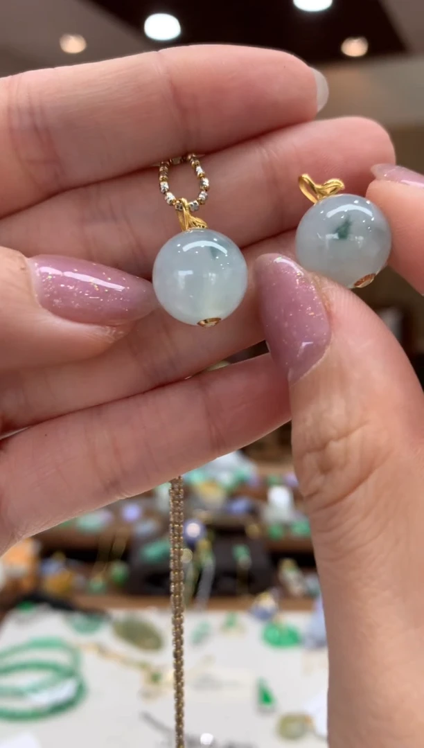 翡翠18K金镶嵌吊坠(不含链)圆珠 多样性发货1件