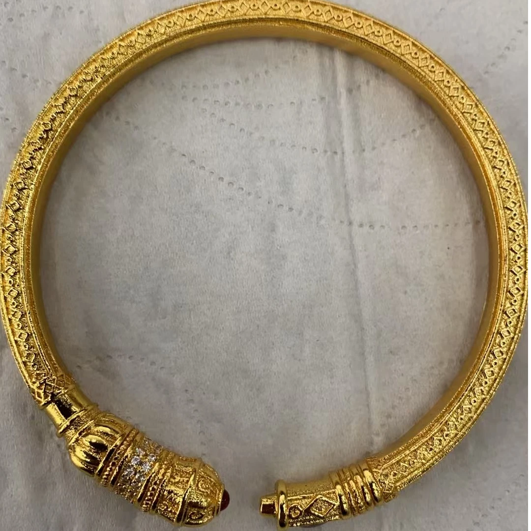 b35时尚百搭精品手镯