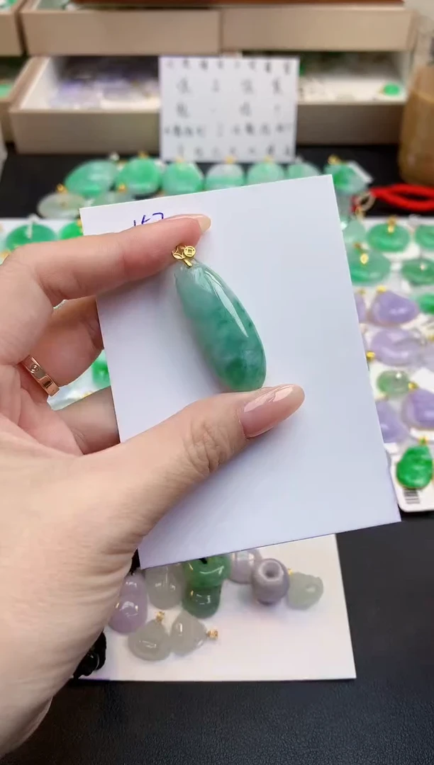 颈饰未镶嵌翡翠天然缅甸A货翡翠