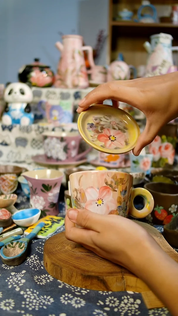 瓷片设计师款手绘釉下五彩陶瓷