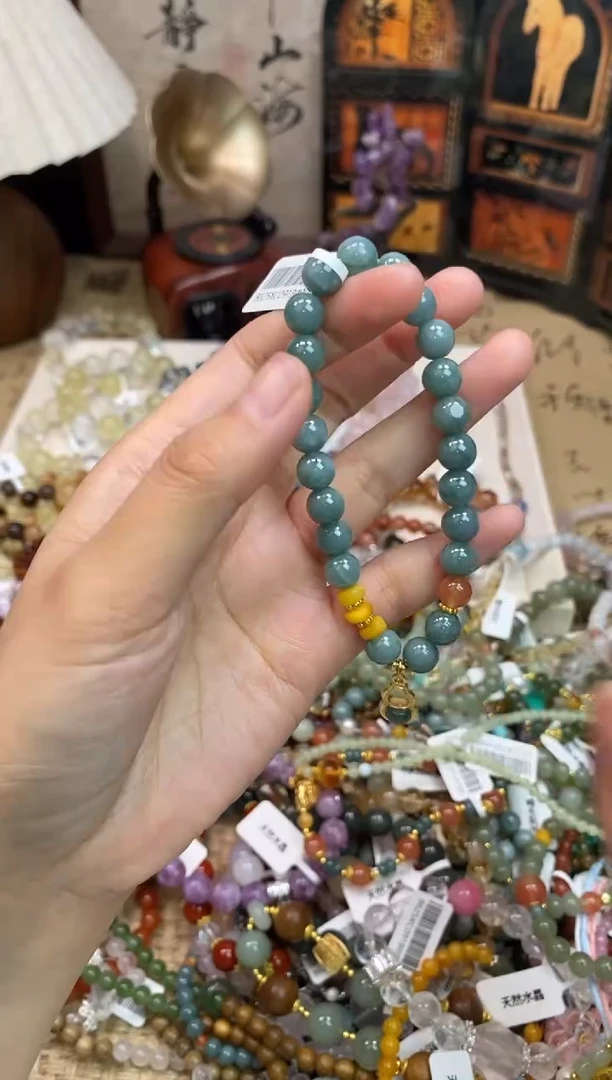 未镶嵌翡翠手饰307