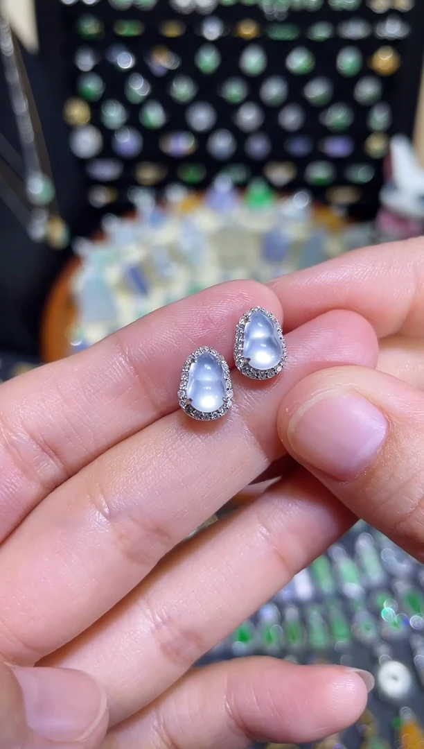 颈饰18K金镶嵌翡翠玻璃钢葫芦瓜耳钉