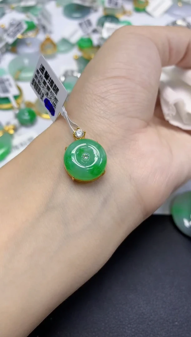 颈饰未镶嵌翡翠天然缅甸翡翠A货多样性发一件