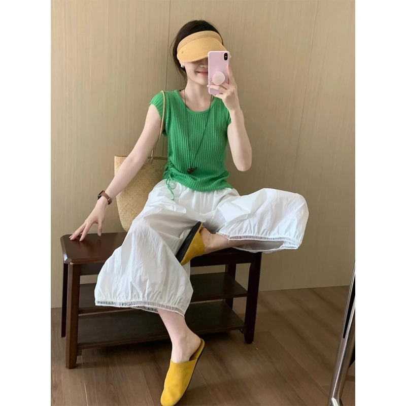 夏日多巴胺穿搭超火减龄独特超好看上衣小个子百搭绿色短袖T恤女