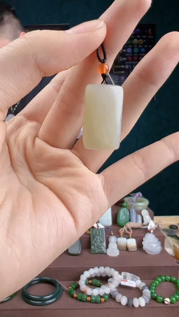 【闪购商品】和田玉颈饰未镶嵌 ZZ 拍一发一 多样性发货