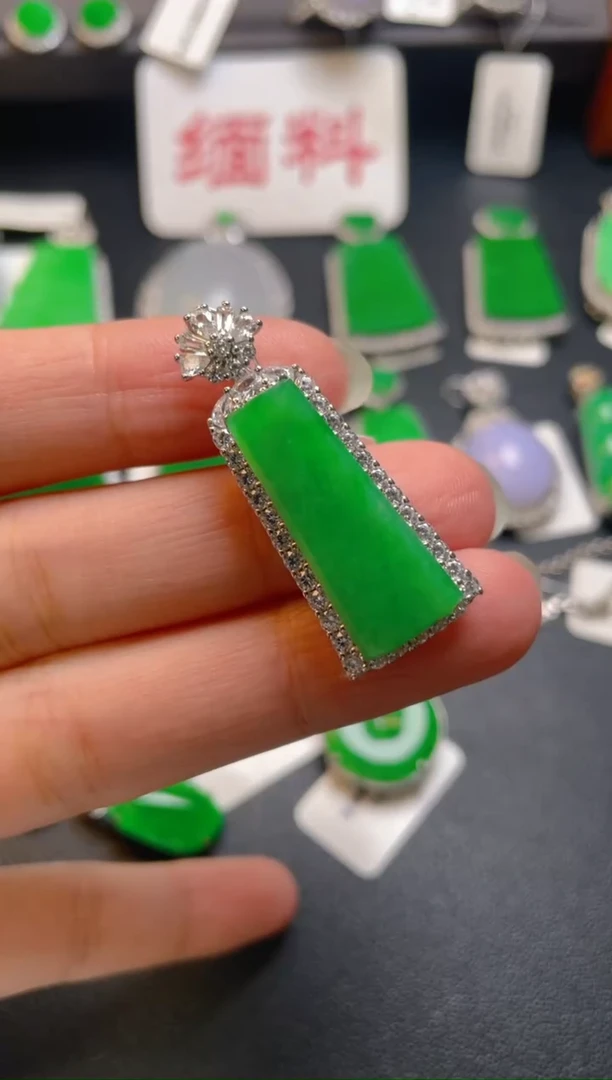 吊坠(不含链)银S925镶嵌翡翠吊坠