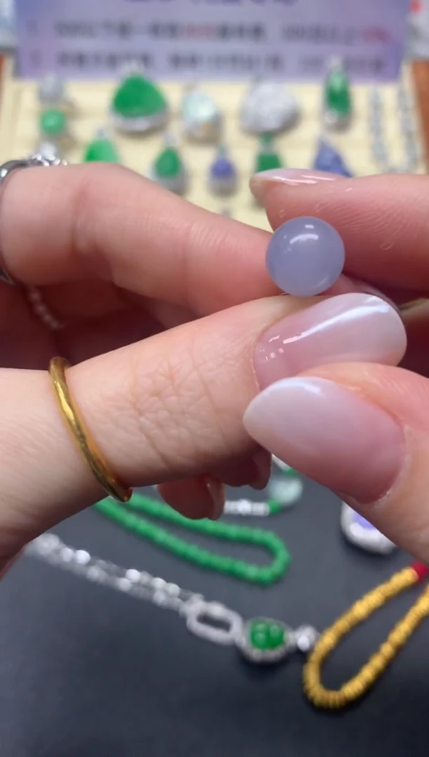 【闪购商品】翡翠吊坠(不含链)18K金镶嵌吊坠|900+90