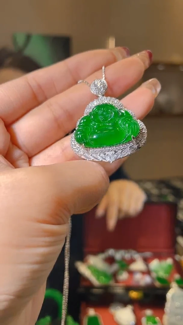 【闪购商品】翡翠吊坠(不含链)银S925镶嵌天然翡翠A货