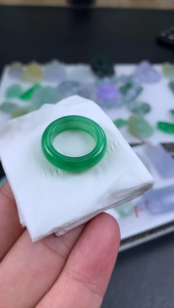【闪购商品】定制翡翠未镶嵌翡翠