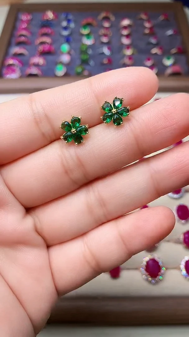 【闪购商品】祖母绿耳饰银S925镶嵌0000