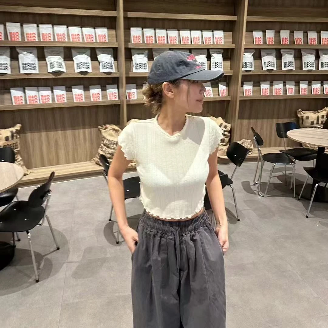 【公鸡家】-茜茜欧尼-韩国东大门-GARMENT-花边短T