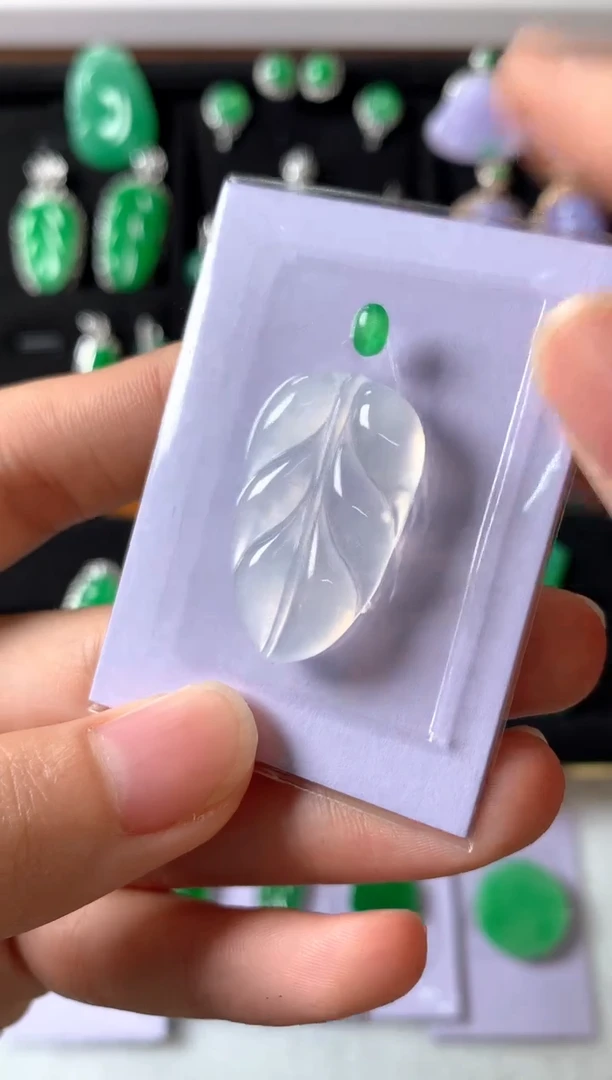 定制翡翠未镶嵌裸石