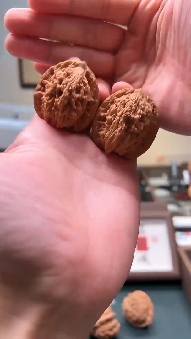 把件文玩核桃40mm虎头 1对 32号