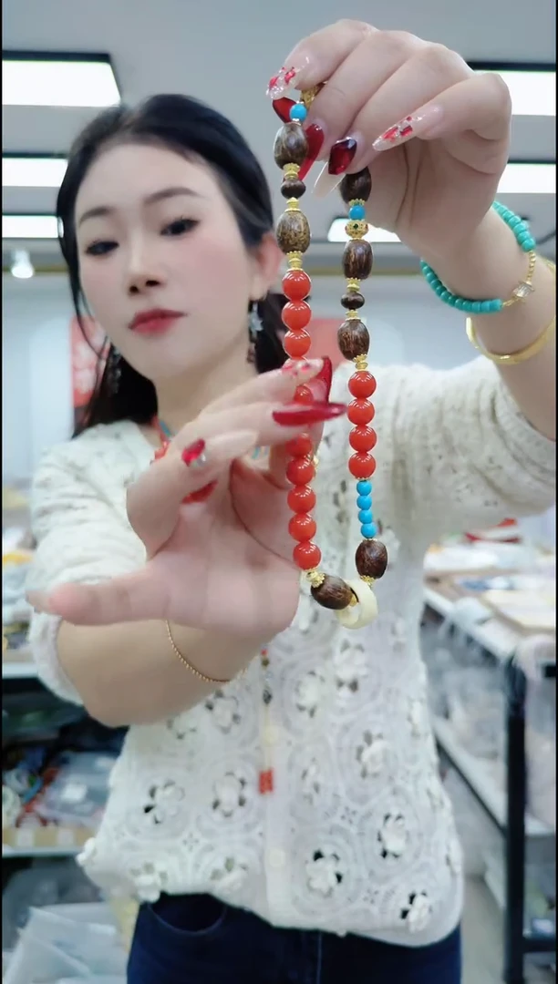 【闪购商品】南红玛瑙颈饰合金0130南红双圈
