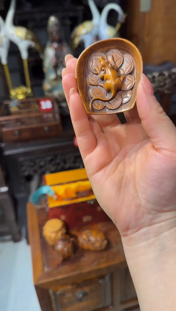 木黄杨木鼠你有钱68.888888