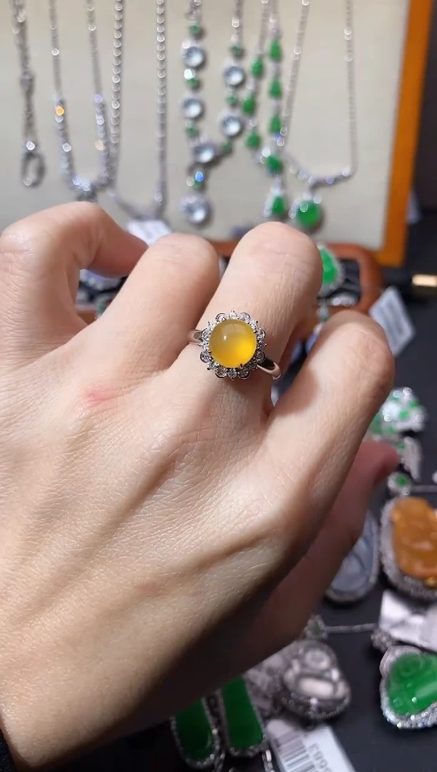 【闪购商品】翡翠戒指18K金镶嵌戒指