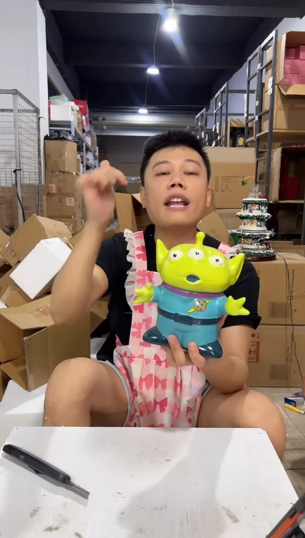 瓷片三眼仔全身储物罐