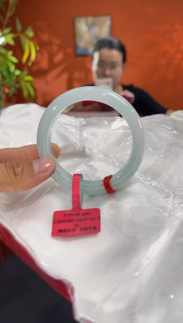 未镶嵌手镯翡翠翡翠手镯